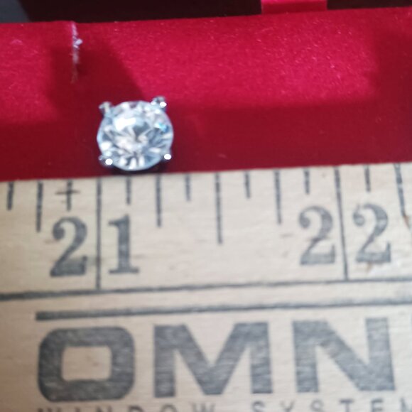 NWOT Fire and Ice Heart Pendant Necklace and Earrings - Picture 4 of 5